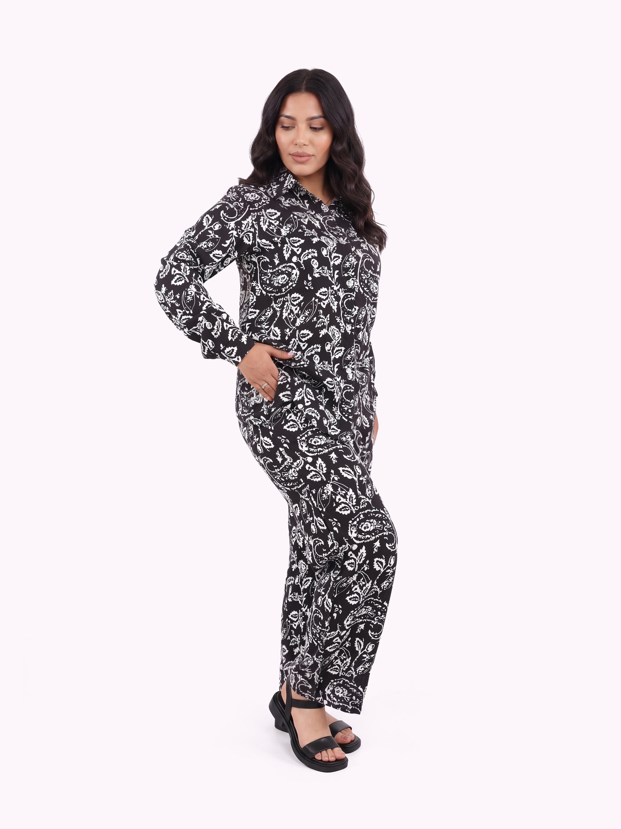 2 Piece Set Long Sleeve & Pants – Paisley